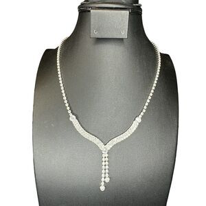 Diamante Sparkling Rhinestones Link Pendant Silvertone Necklace 16-18.5”